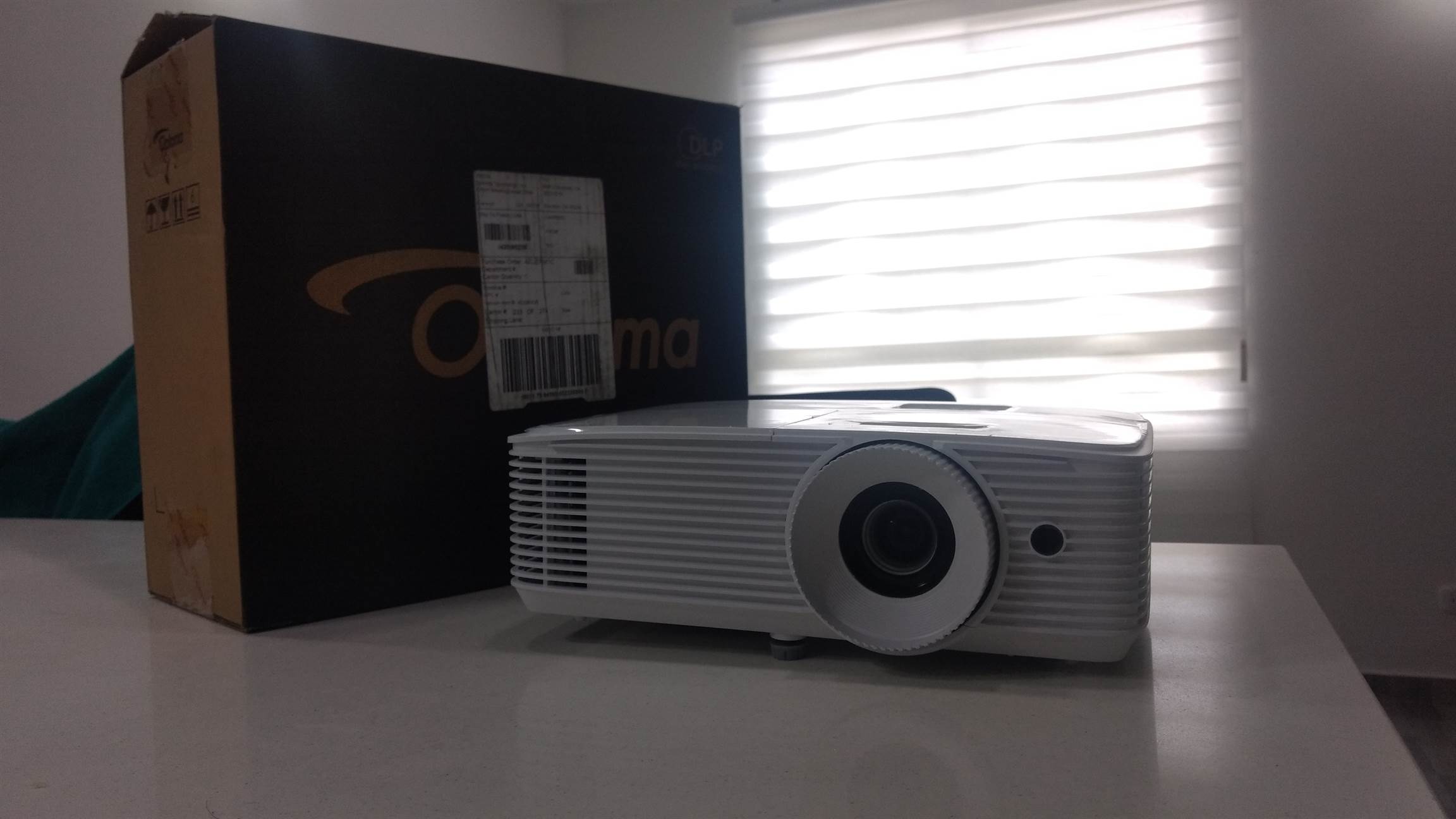 Optoma HD28HDR Vídeo Projector | Freaking JSON Review
